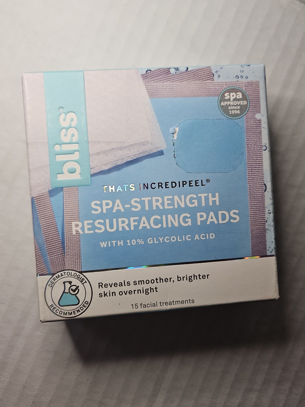 Bliss Spa-Strength Resurfacing Pads 10% Glyolic Acid GENTLE PEEL (15 Treatments)